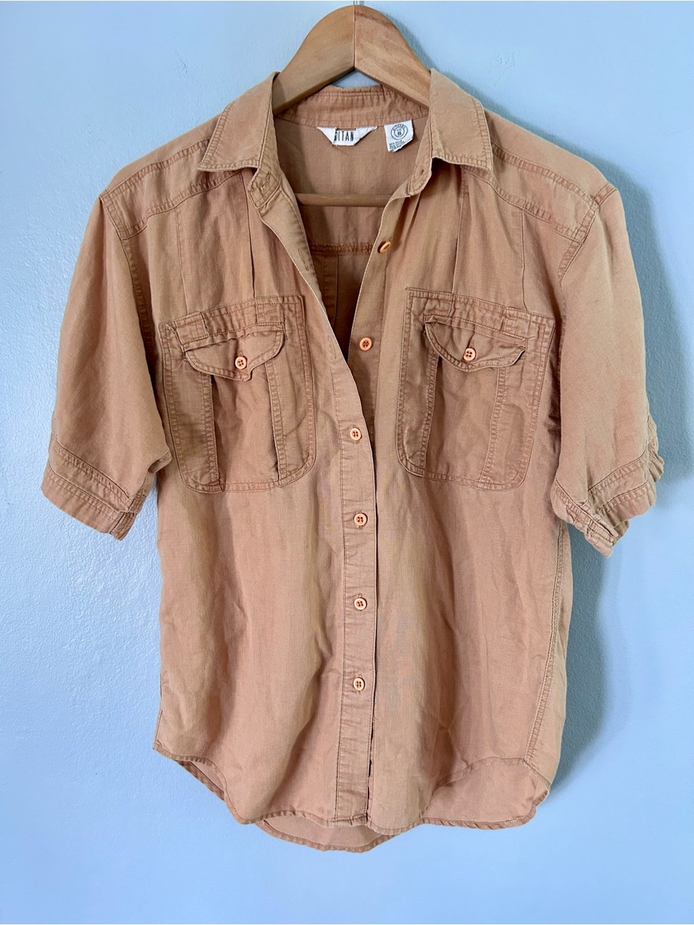 Gitano • vintage Short-Sleeve Button-Down Shirt in Tan